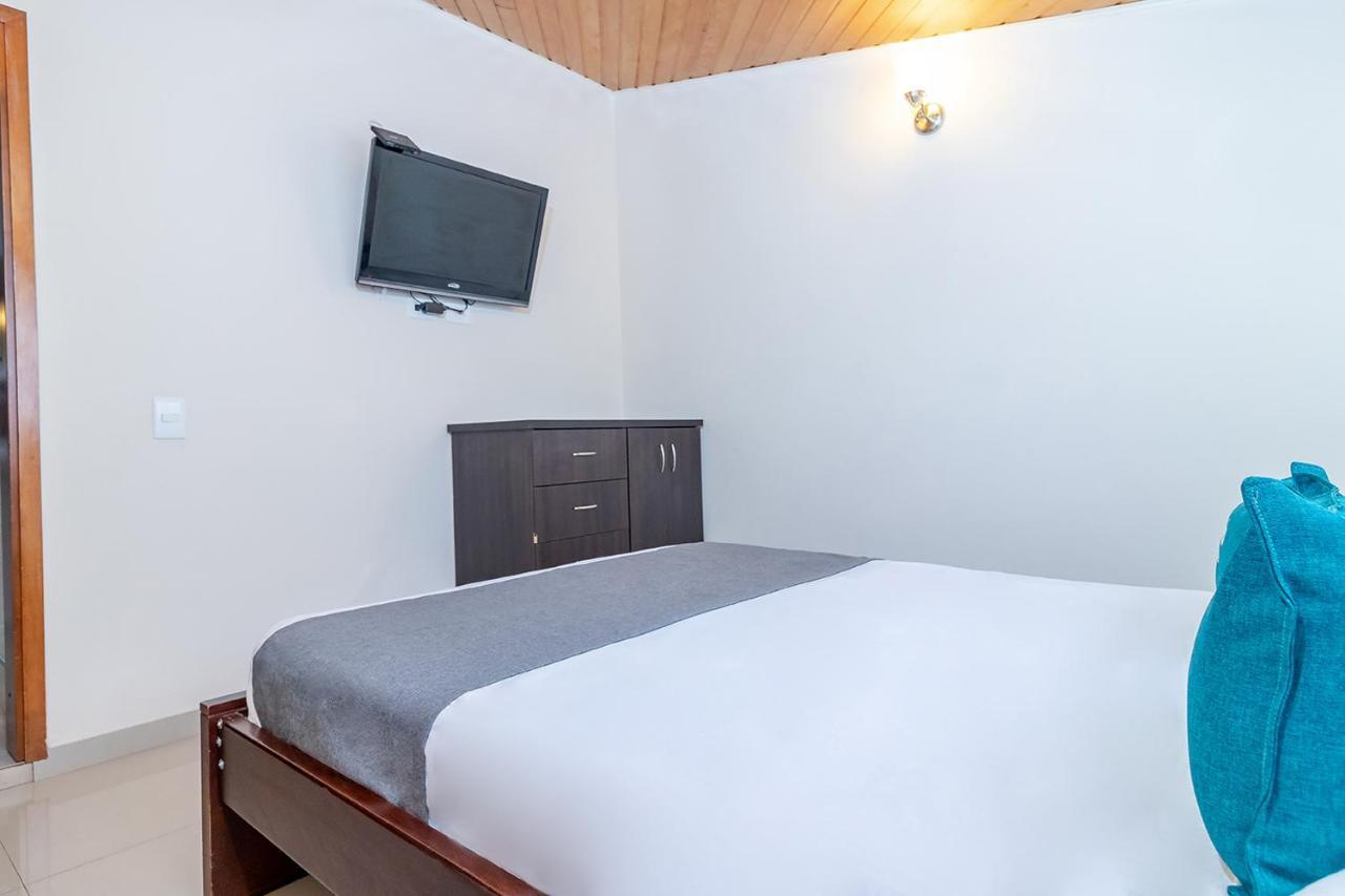 Hotel Nabusimake Modelia Bogotá Zewnętrze zdjęcie