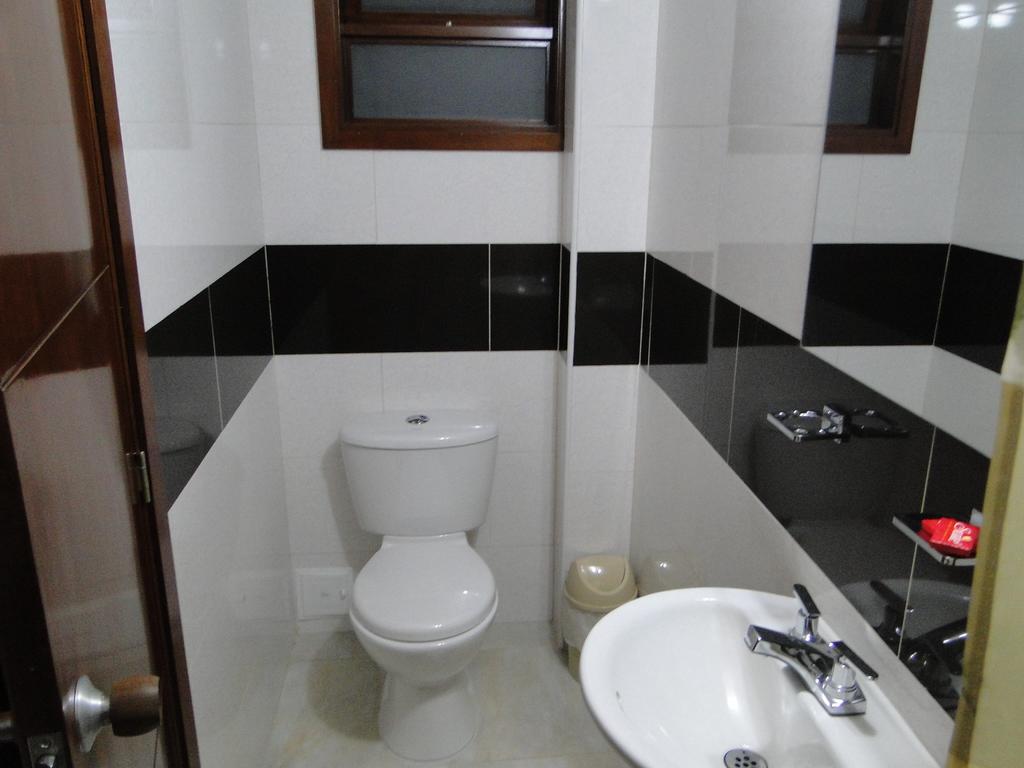 Hotel Nabusimake Modelia Bogotá Zewnętrze zdjęcie